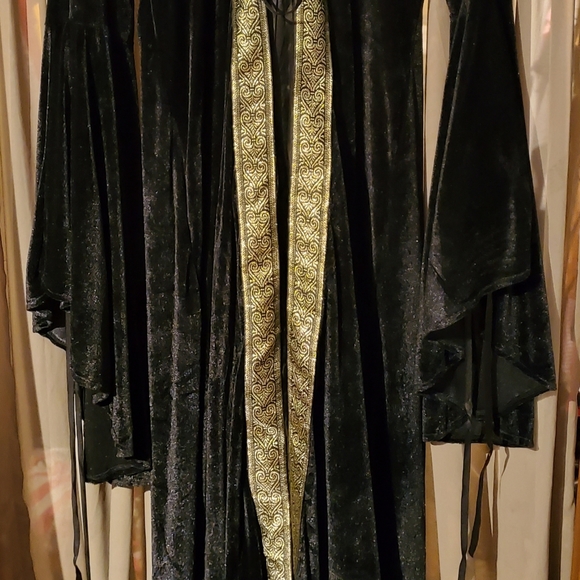 Medieval Renaissance Dress - Picture 2 of 4